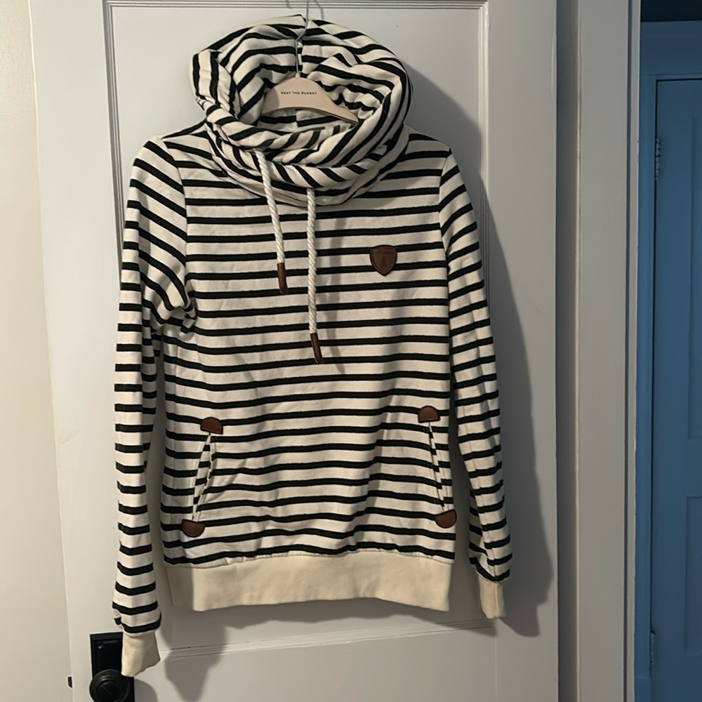 Striped Wanakome cowl neck hoodie sweatshirt, size medium